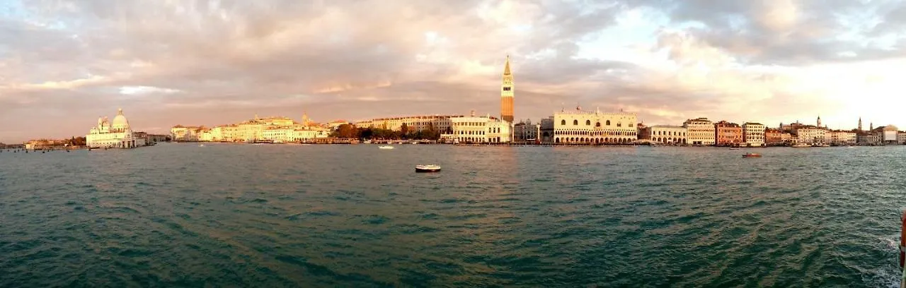 Ca Lezze Bell'Appartamento Nel Cuore Di Venezia Venecia